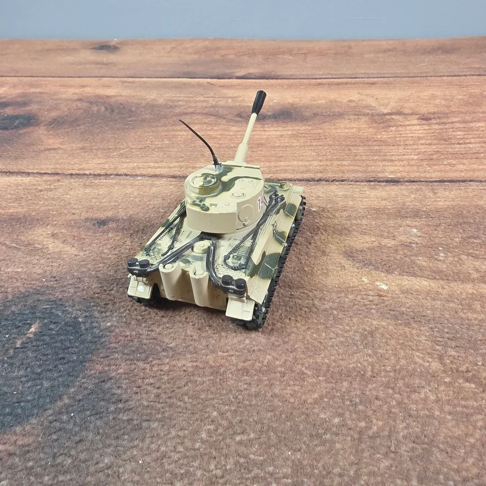 Corgi Toys Tiger 1 Tank Military Vehicle Tan Green Good Camouflage 144 WWII